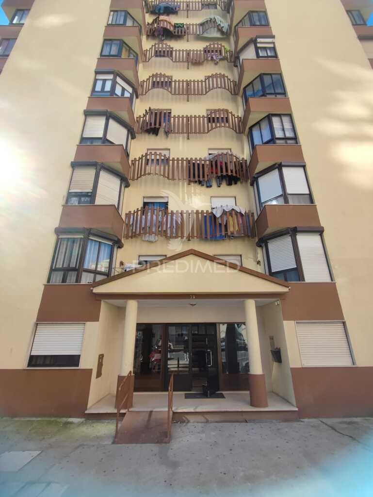 Apartamento t2 renovado, algueirão, mem martins.