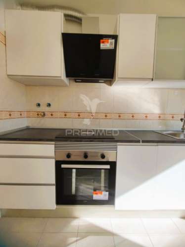 Apartamento t2 renovado, algueirão, mem martins.