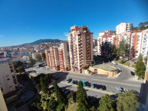 Apartamento t2 renovado, algueirão, mem martins.