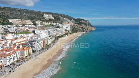 Apartamento t3 com terraço _ 200 metros praia de sesimbra
