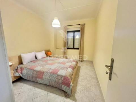 Apartamento t3 com terraço _ 200 metros praia de sesimbra