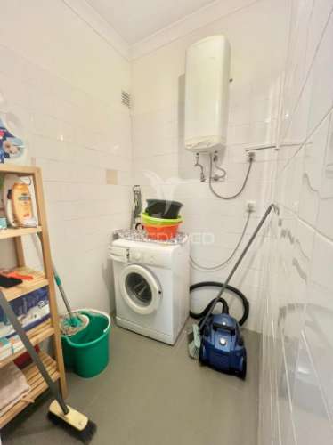 Apartamento t3 com terraço _ 200 metros praia de sesimbra