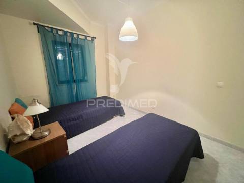 Apartamento t3 com terraço _ 200 metros praia de sesimbra