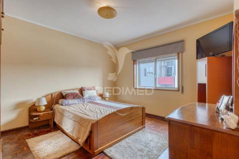 Apartamento t2 em baguim do monte junto ao metro