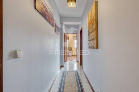 Apartamento t2 em baguim do monte junto ao metro