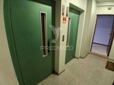 Apartamento t2 em baguim do monte junto ao metro