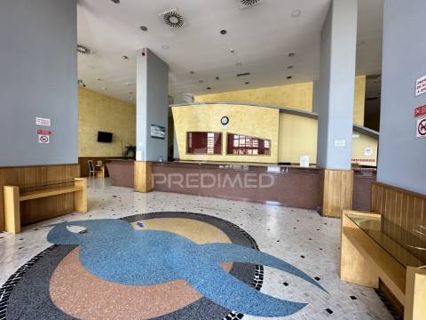 Apartamento t0 para arrendamento ao ano em condomínio privado!