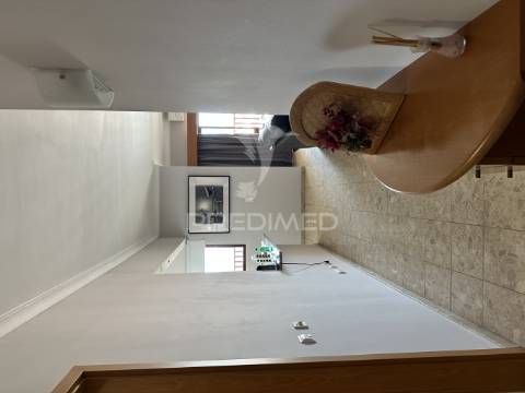 Apartamento t0 para arrendamento ao ano em condomínio privado!