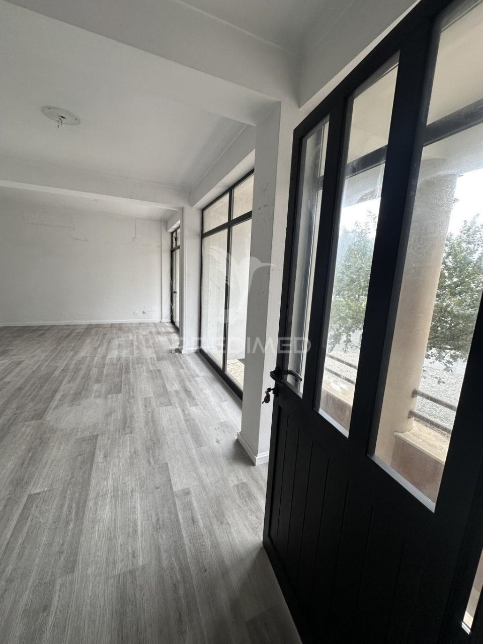 Fantástica loja nas olhalvas, leiria.