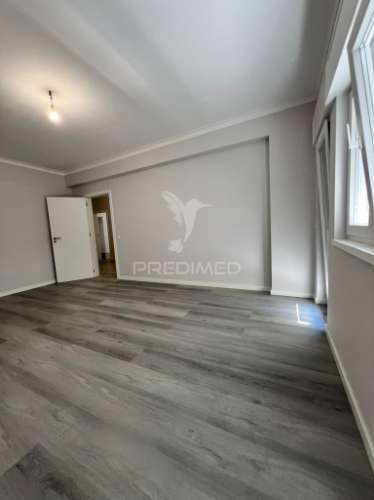 Apartamento t3 luminoso em zona tranquila, perto da praia – portimão