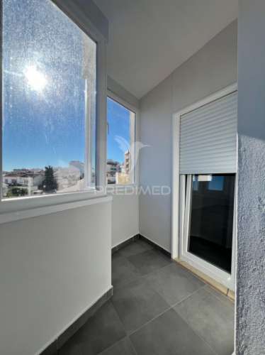 Apartamento t3 luminoso em zona tranquila, perto da praia – portimão