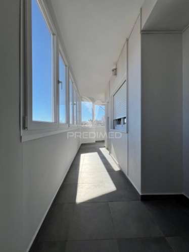 Apartamento t3 luminoso em zona tranquila, perto da praia – portimão