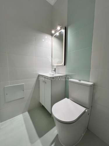 Apartamento t3 luminoso em zona tranquila, perto da praia – portimão