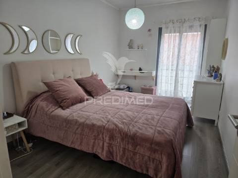 T2 com parqueamento no centro de grândola