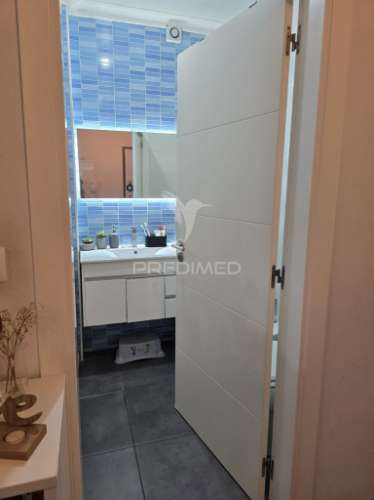 T2 com parqueamento no centro de grândola