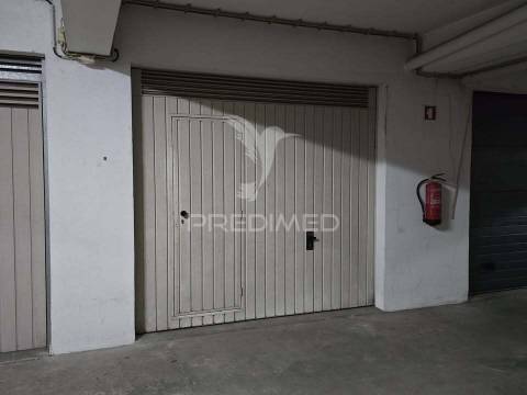 Box / garagem em grândola