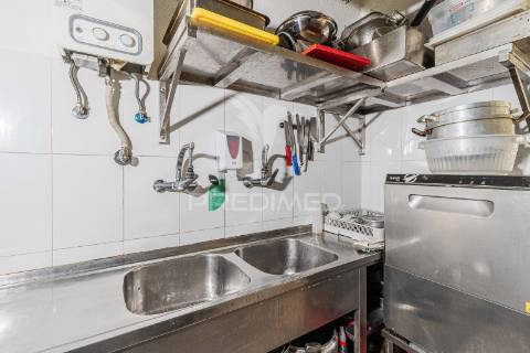 Trespasse – restaurante / churrasqueira totalmente equipado na amadora