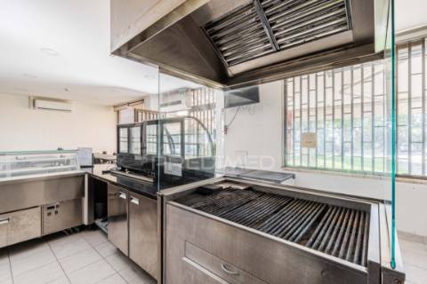 Trespasse – restaurante / churrasqueira totalmente equipado na amadora