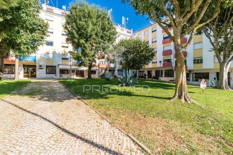 Trespasse – restaurante / churrasqueira totalmente equipado na amadora