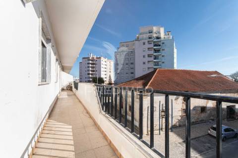 Apartamento t3 azambuja