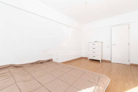 Apartamento t3 azambuja