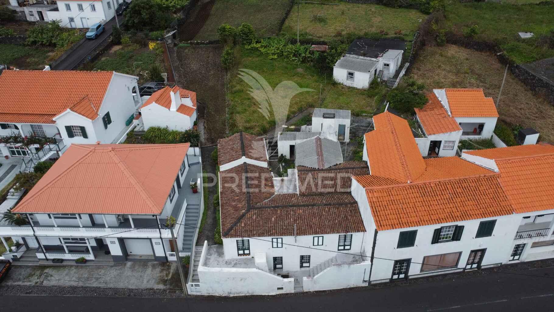 T2 pronto a habitar no centro de são mateus – madalena do pico