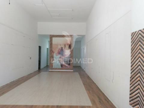 Loja  -  arrendar - matosinhos sul