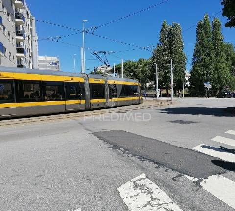 Loja  -  arrendar - matosinhos sul