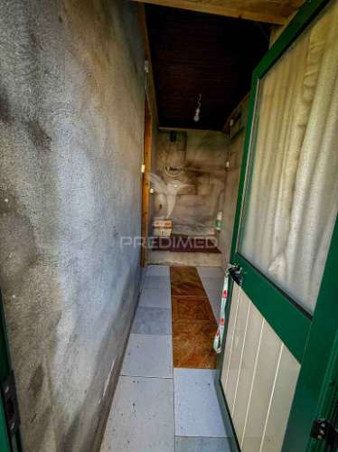 T2 para remodelação com vista de mar e terreno – são mateus, madalena do pico