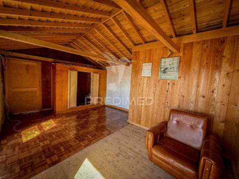 T2 para remodelação com vista de mar e terreno – são mateus, madalena do pico