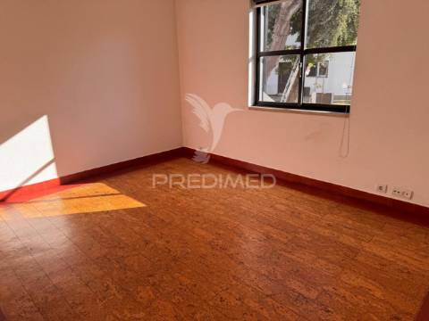 Fantastica moradia t3  em zona calma e central