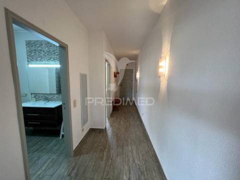 Apartamento t1 mobilado para arrendamento ao ano em condomínio