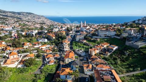 Moradia t3 renovada em santo antónio funchal