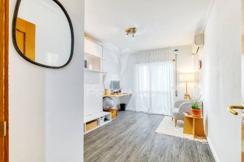 T2 com vista rio — barreiro