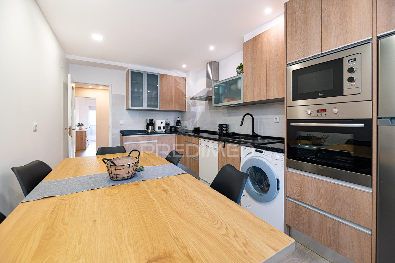 Apartamento t2 renovado, alverca do ribatejo