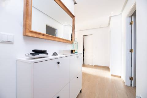 Apartamento t2 renovado, alverca do ribatejo