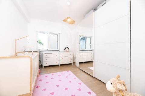 Apartamento t2 renovado, alverca do ribatejo