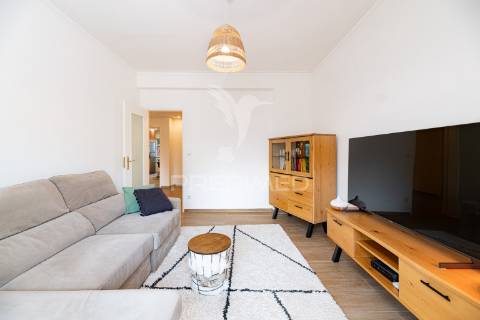 Apartamento t2 renovado, alverca do ribatejo