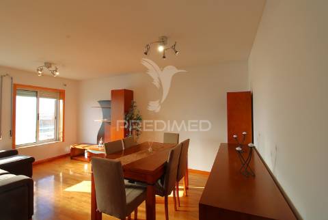 T2 com lugar de garagem em ramalde