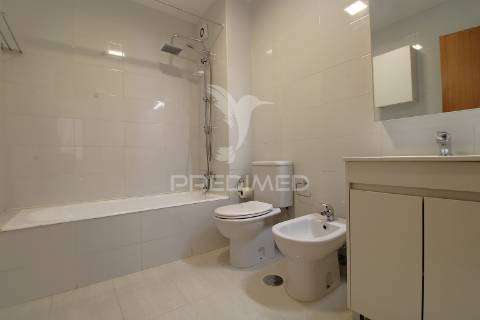 T2 com lugar de garagem em ramalde