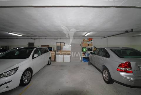 T2 com lugar de garagem em ramalde