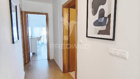 Suíte, duas varandas, dois w.c., arrecadação individual de 25m2