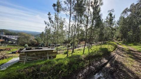 Terreno urbano para construção – 2.040 m² – longra, freguesia da caranguejeira, leiria