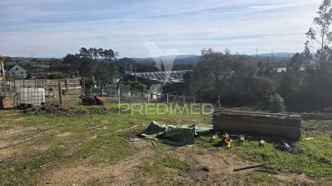 Terreno urbano para construção – 2.040 m² – longra, freguesia da caranguejeira, leiria