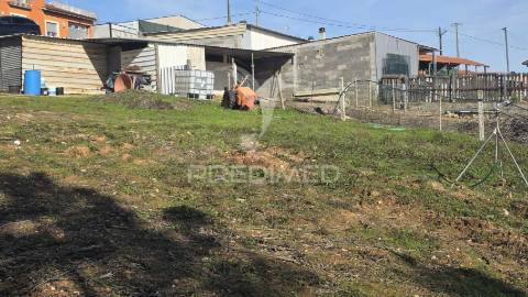 Terreno urbano para construção – 2.040 m² – longra, freguesia da caranguejeira, leiria
