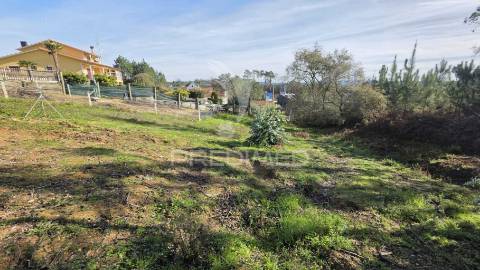 Terreno urbano para construção – 2.040 m² – longra, freguesia da caranguejeira, leiria