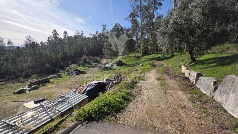 Terreno urbano para construção – 2.040 m² – longra, freguesia da caranguejeira, leiria