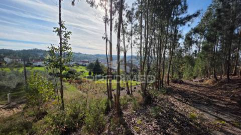 Oportunidade - terreno urbano com 842 m² – santa eufémia, leiria