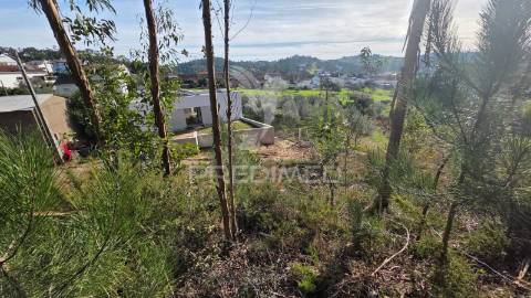 Oportunidade - terreno urbano com 842 m² – santa eufémia, leiria
