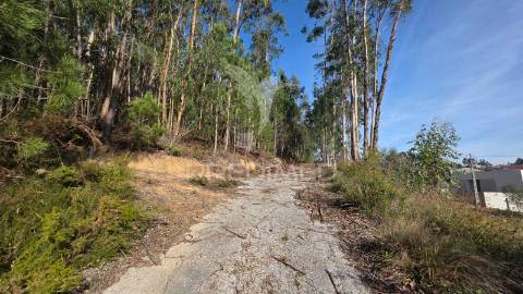 Oportunidade - terreno urbano com 842 m² – santa eufémia, leiria